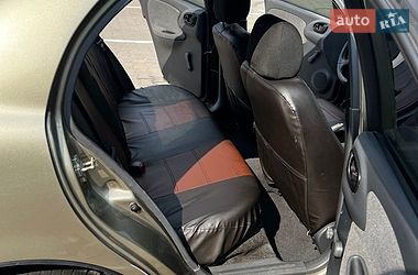 Седан Daewoo Lanos 2004 в Києві