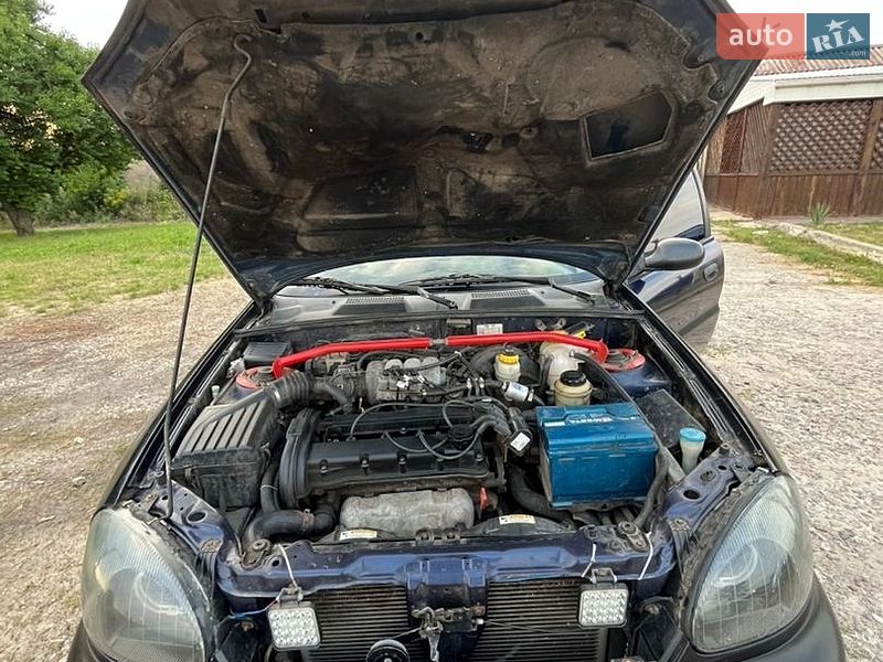 Седан Daewoo Lanos 2003 в Варві