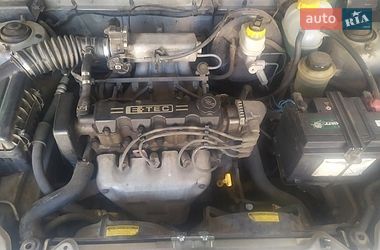 Седан Daewoo Lanos 2005 в Миргороді