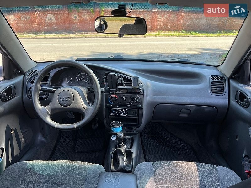 Daewoo Lanos, photos from the listing