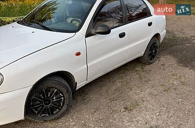 Седан Daewoo Lanos 2004 в Іваниківці