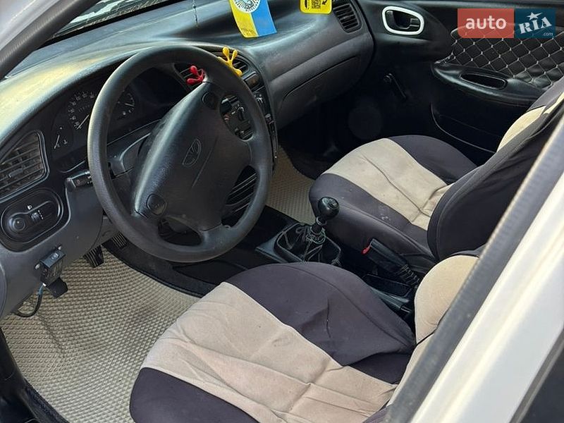 Седан Daewoo Lanos 2004 в Іваниківці