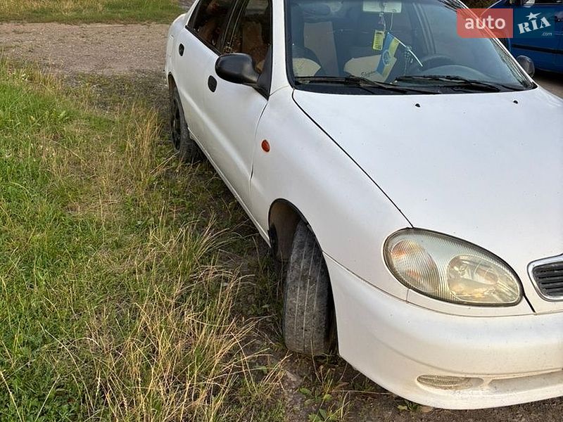 Седан Daewoo Lanos 2004 в Іваниківці