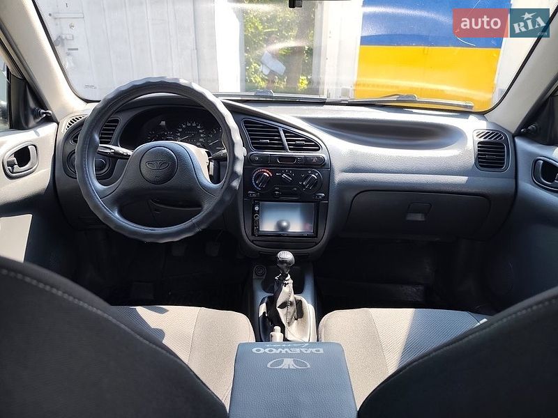 Седан Daewoo Lanos 2004 в Дніпрі