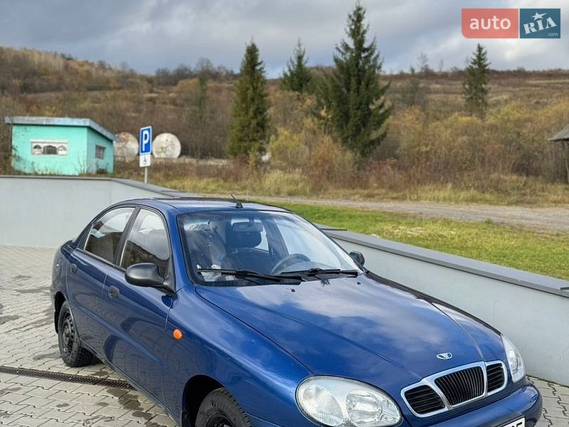 Седан Daewoo Lanos 2008 в Воловце