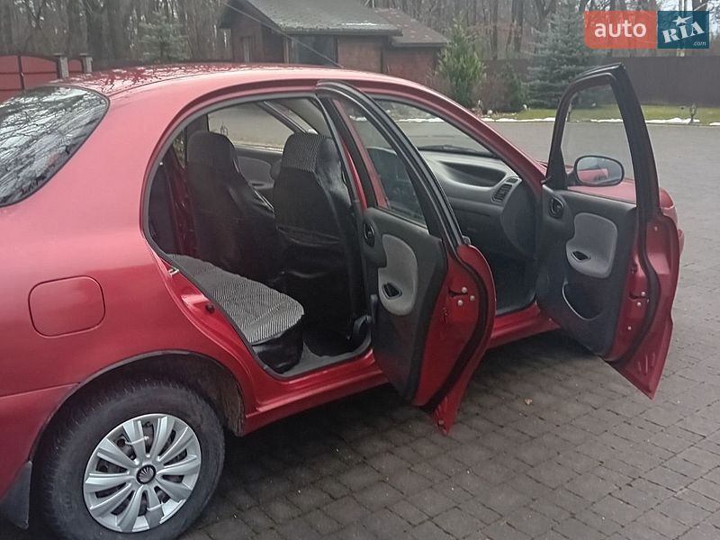 Седан Daewoo Lanos 2008 в Дубно