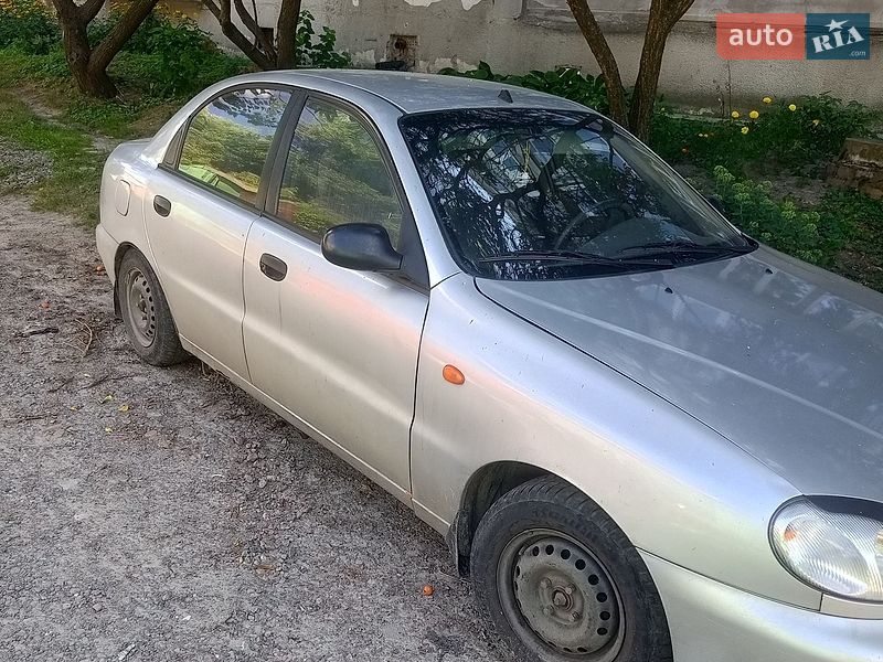 Седан Daewoo Lanos 2008 в Березане