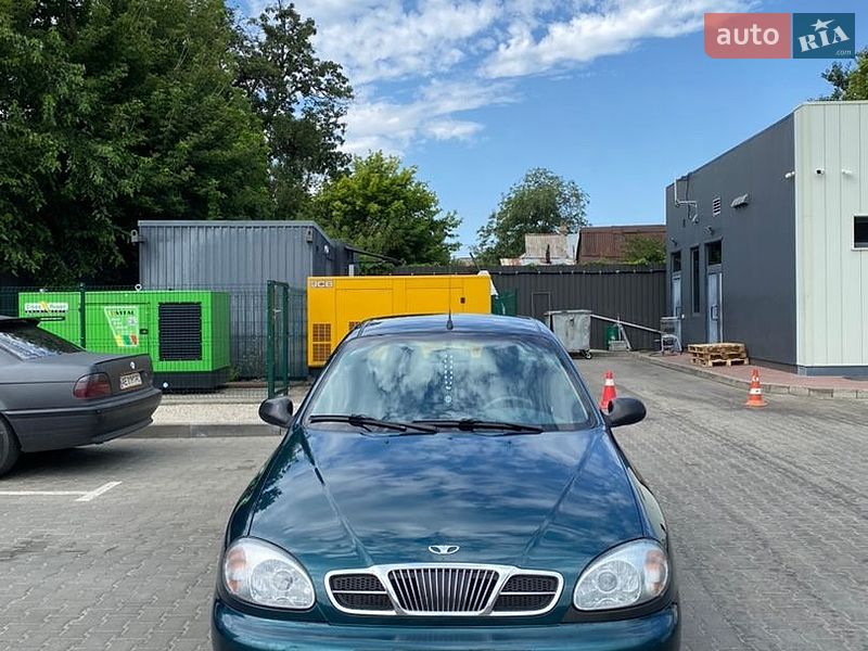 Седан Daewoo Lanos 2004 в Дніпрі