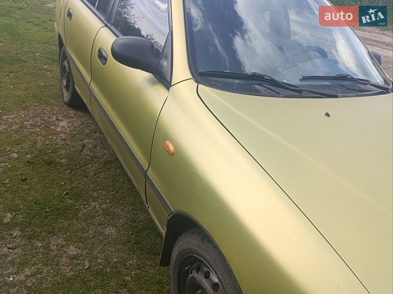 Седан Daewoo Lanos 2006 в Свессе