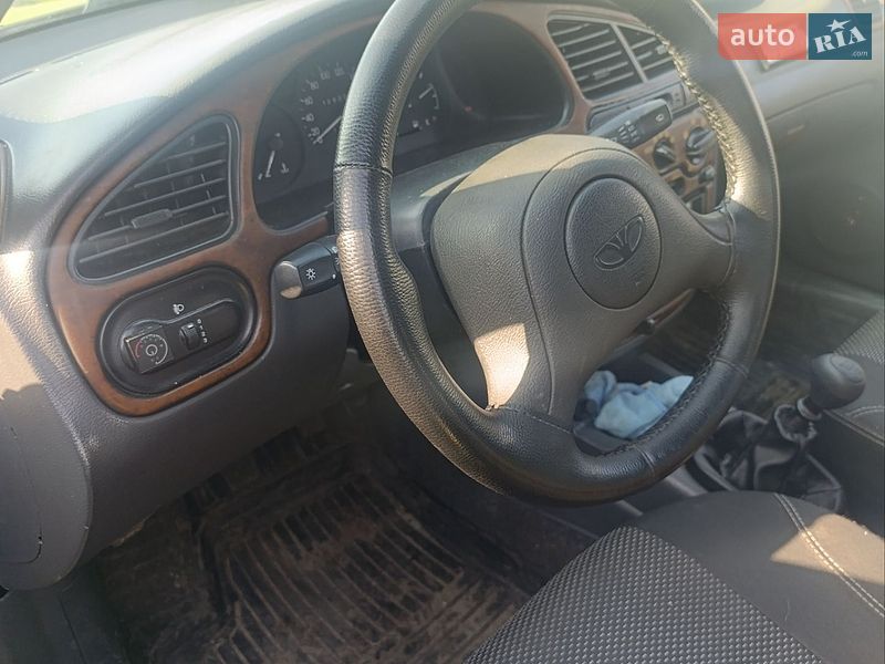 Седан Daewoo Lanos 2006 в Свессе