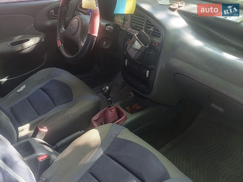Седан Daewoo Lanos 2004 в Великом Березном