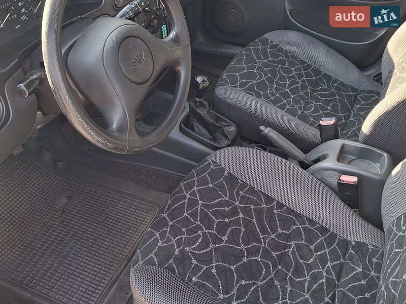 Седан Daewoo Lanos 2003 в Запоріжжі
