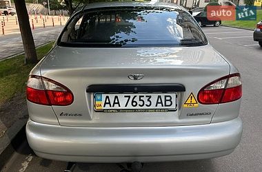 Седан Daewoo Lanos 2004 в Киеве