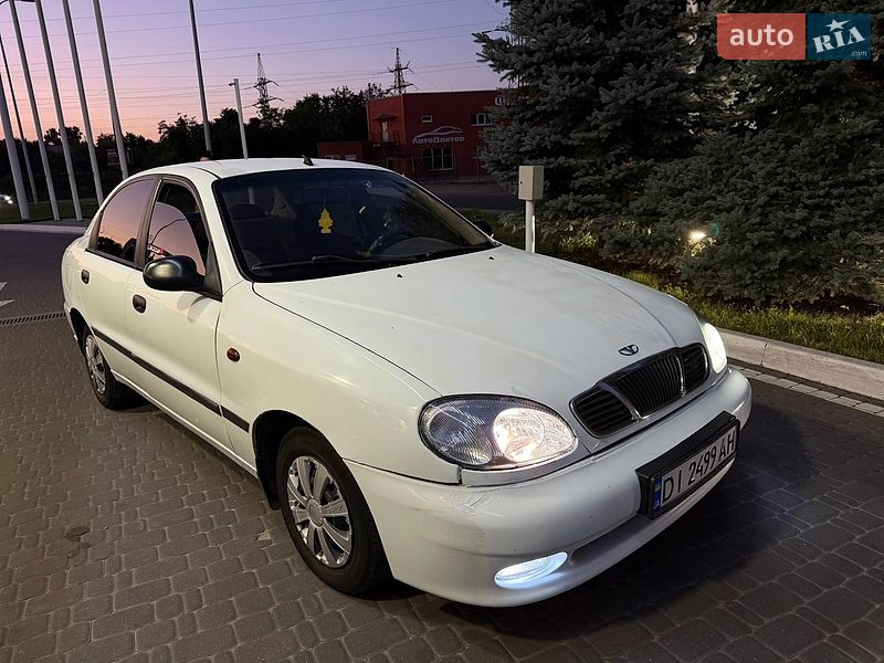 Седан Daewoo Lanos 2004 в Дніпрі