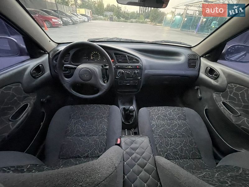 Седан Daewoo Lanos 2003 в Миколаєві