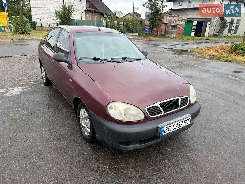 Седан Daewoo Lanos 2008 в Стрые