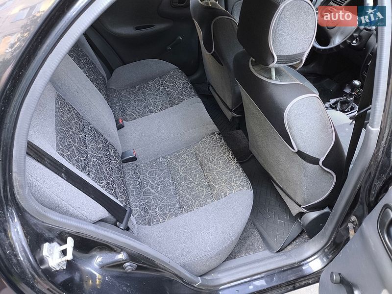Седан Daewoo Lanos 2006 в Києві