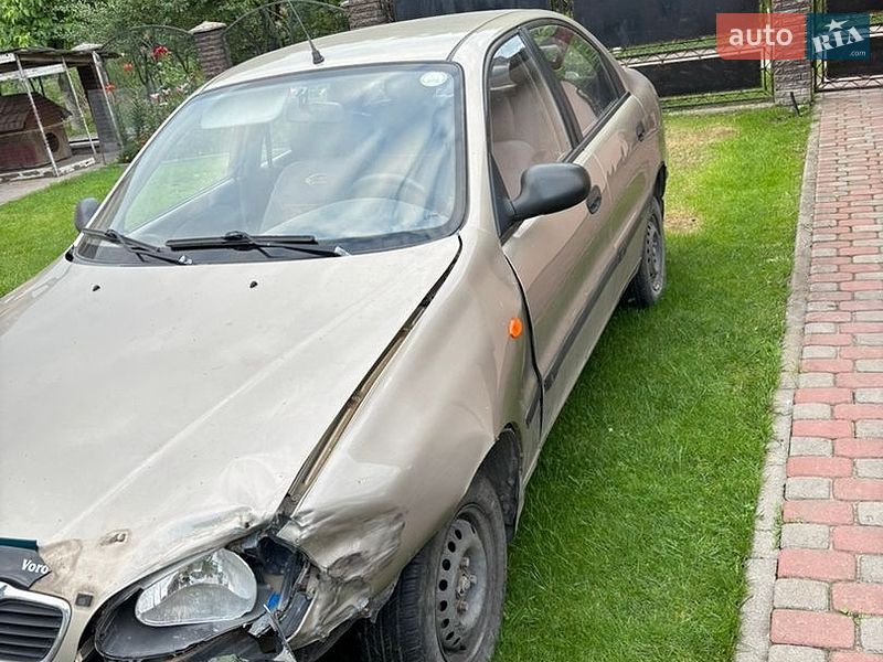 Седан Daewoo Lanos 2008 в Городку