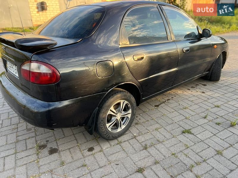 Седан Daewoo Lanos 1998 в Калинівці