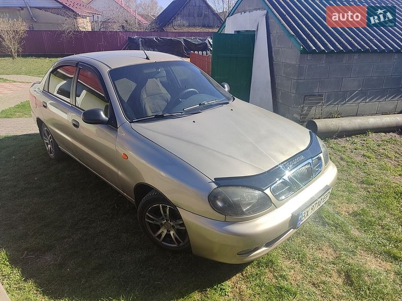 Седан Daewoo Lanos 2008 в Рівному