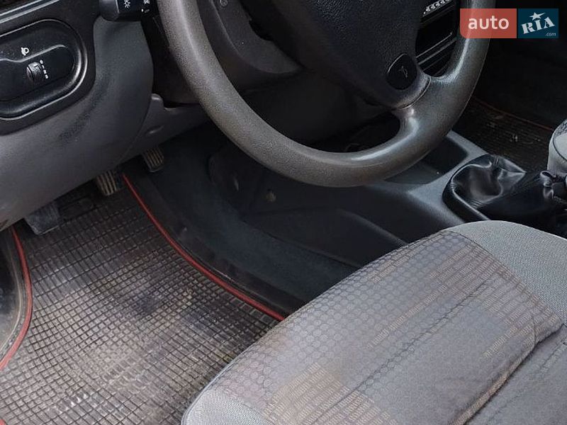 Седан Daewoo Lanos 2008 в Рівному