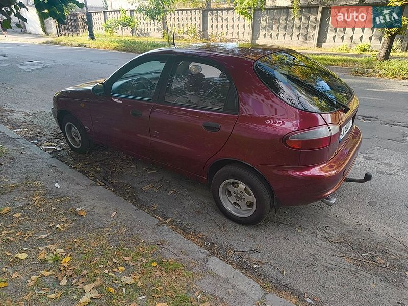 Хетчбек Daewoo Lanos 2004 в Києві