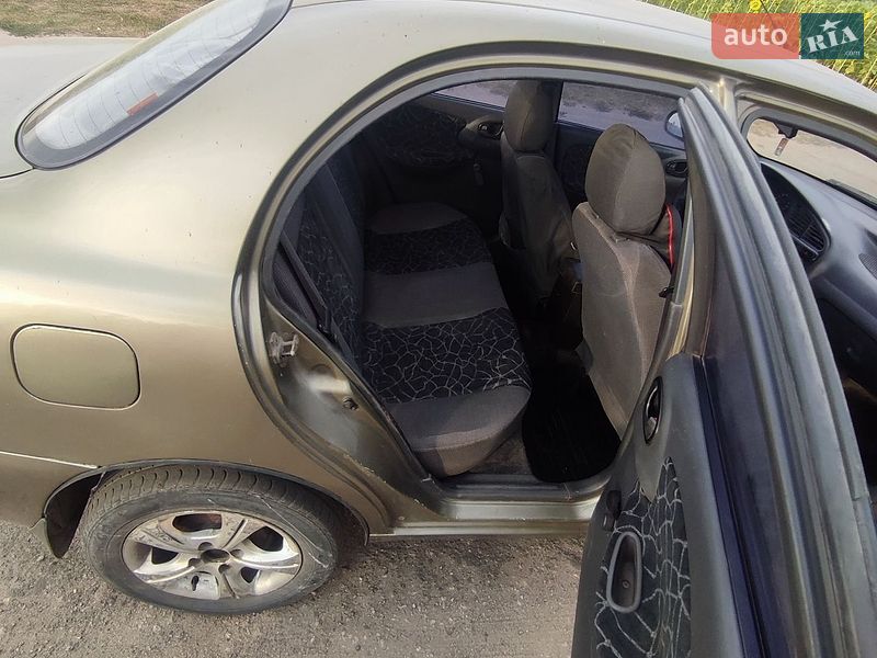 Седан Daewoo Lanos 2004 в Харкові