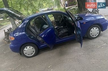 Хетчбек Daewoo Lanos 1998 в Дніпрі