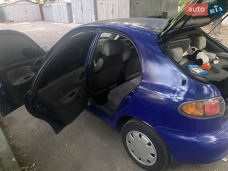 Хетчбек Daewoo Lanos 1998 в Дніпрі