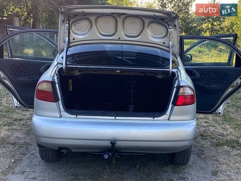 Седан Daewoo Lanos 2003 в Киеве