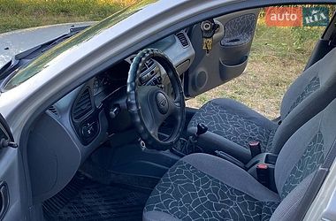 Седан Daewoo Lanos 2003 в Киеве