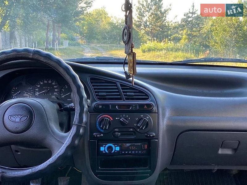 Седан Daewoo Lanos 2003 в Киеве