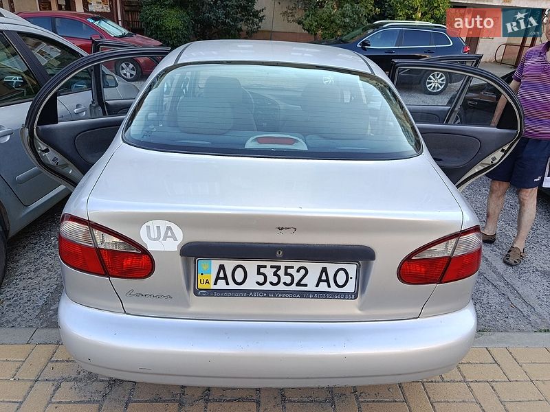 Седан Daewoo Lanos 2008 в Ужгороді