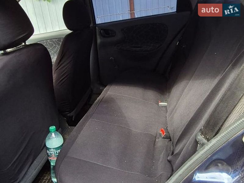Седан Daewoo Lanos 2003 в Киеве