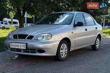 Седан Daewoo Lanos 1998 в Дніпрі
