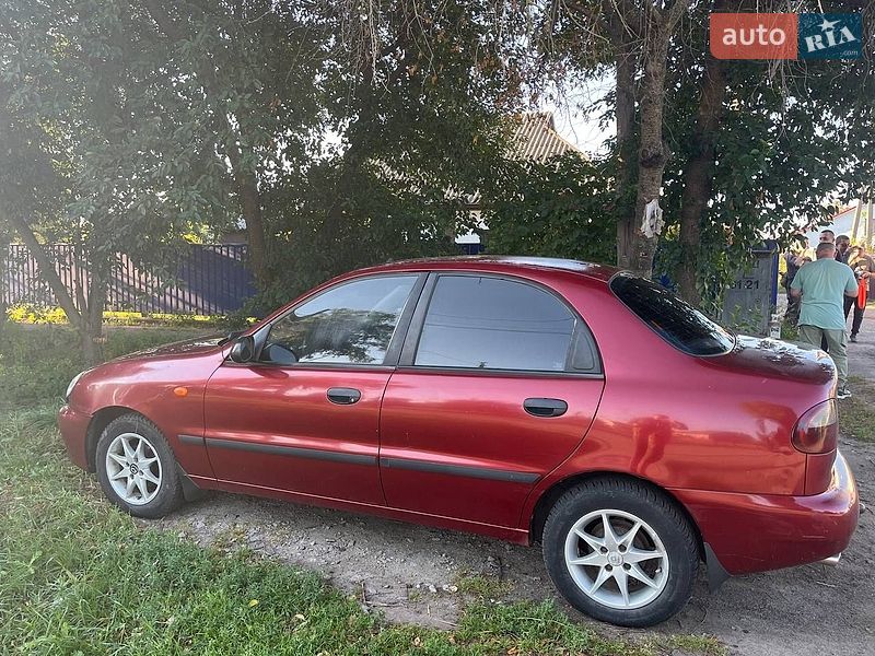 Седан Daewoo Lanos 2003 в Пирятині