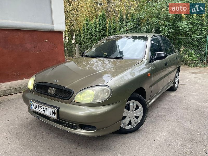Седан Daewoo Lanos 2002 в Ровно