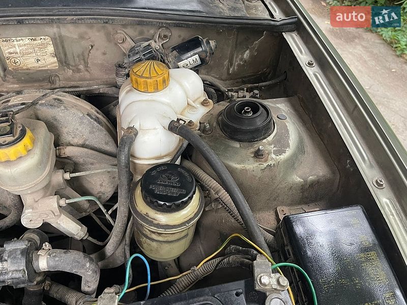Седан Daewoo Lanos 2002 в Ровно