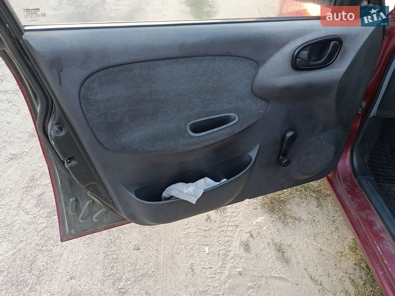 Седан Daewoo Lanos 2005 в Кременчуці