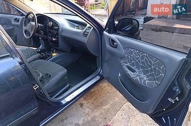 Седан Daewoo Lanos 2004 в Кривом Роге