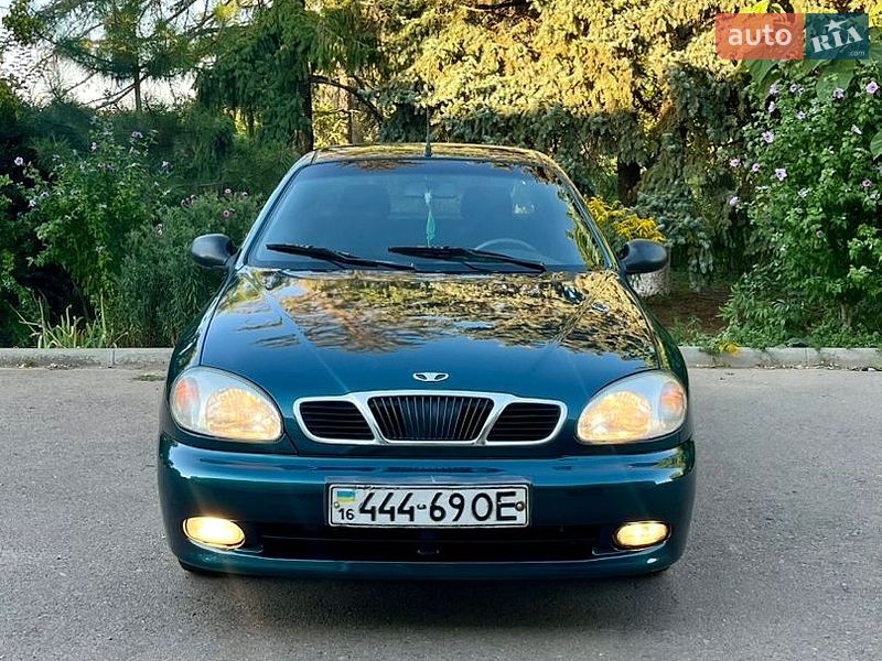 Седан Daewoo Lanos 2002 в Одессе