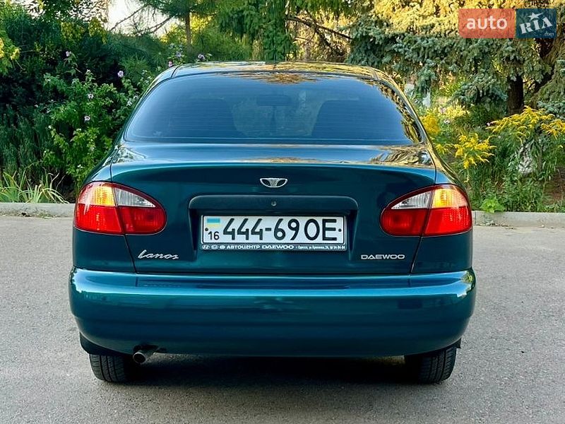 Седан Daewoo Lanos 2002 в Одессе