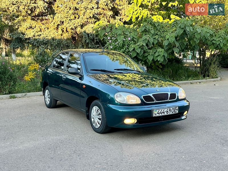 Седан Daewoo Lanos 2002 в Одессе