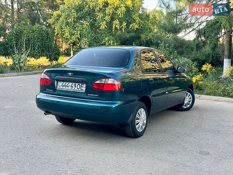 Седан Daewoo Lanos 2002 в Одессе
