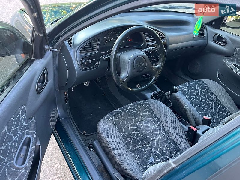 Седан Daewoo Lanos 2002 в Одессе