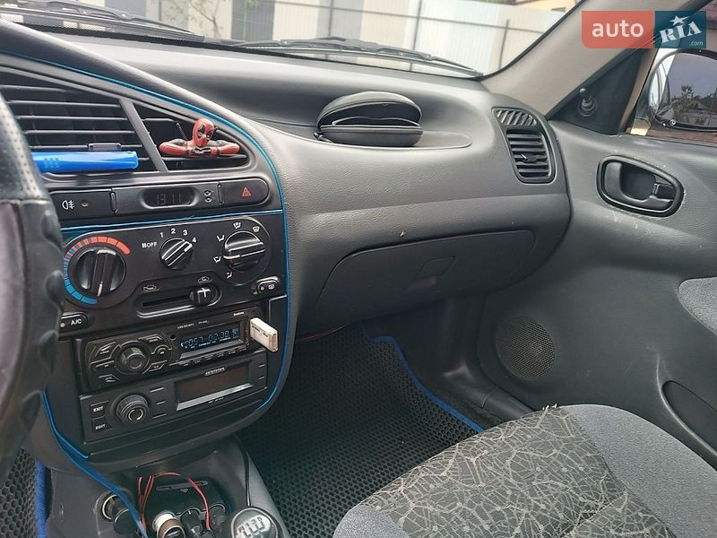 Седан Daewoo Lanos 2008 в Десні
