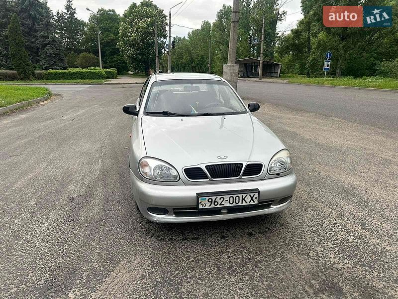 Седан Daewoo Lanos 2002 в Черкассах