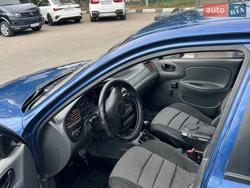 Седан Daewoo Lanos 2008 в Коростені