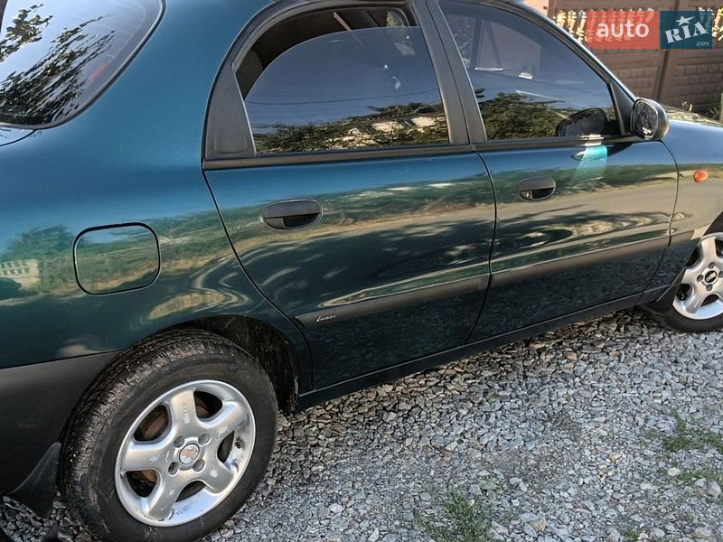 Седан Daewoo Lanos 2002 в Сквирі