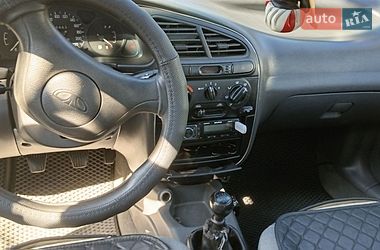 Седан Daewoo Lanos 2002 в Сквирі
